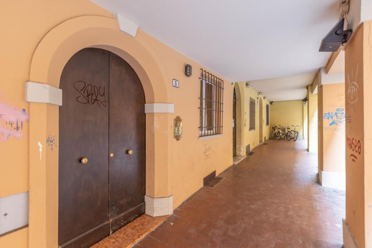 Ubaldini House, Bologna By Short Holidays Kültér fotó